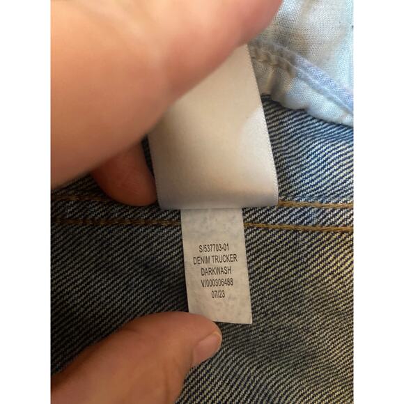 Old Navy Girls Dark Wash Jean Trucker Jacket Size XL Classic Denim - Picture 9 of 9